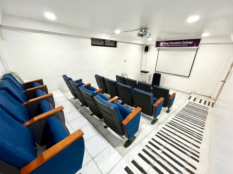 フィリピン留学 Cebu21 - English Fella 1-Cinema room-1